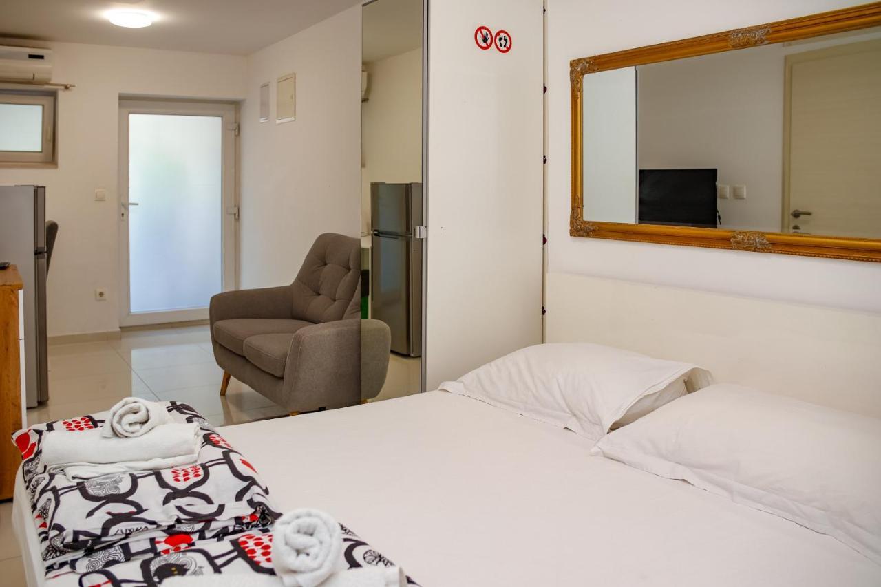 Studio Apartman Split Exterior photo