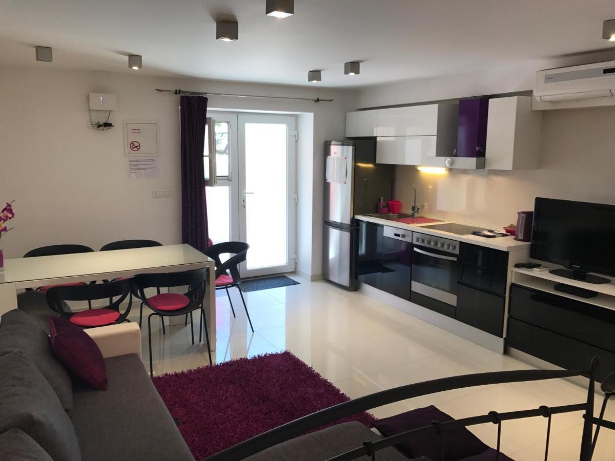 Studio Apartman Split Exterior photo